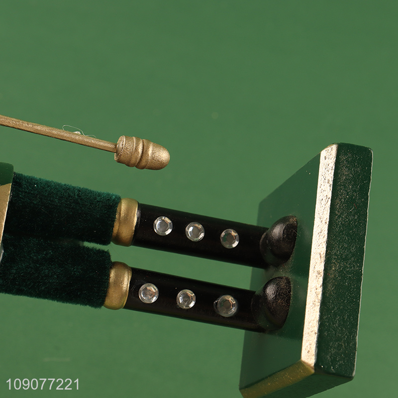 Yiwu market desktop decoration wooden nutcracker soldier ornament