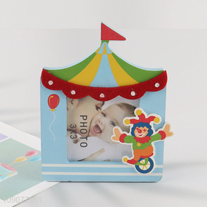 Hot selling cartoon family baby wooden photo frame picture frame