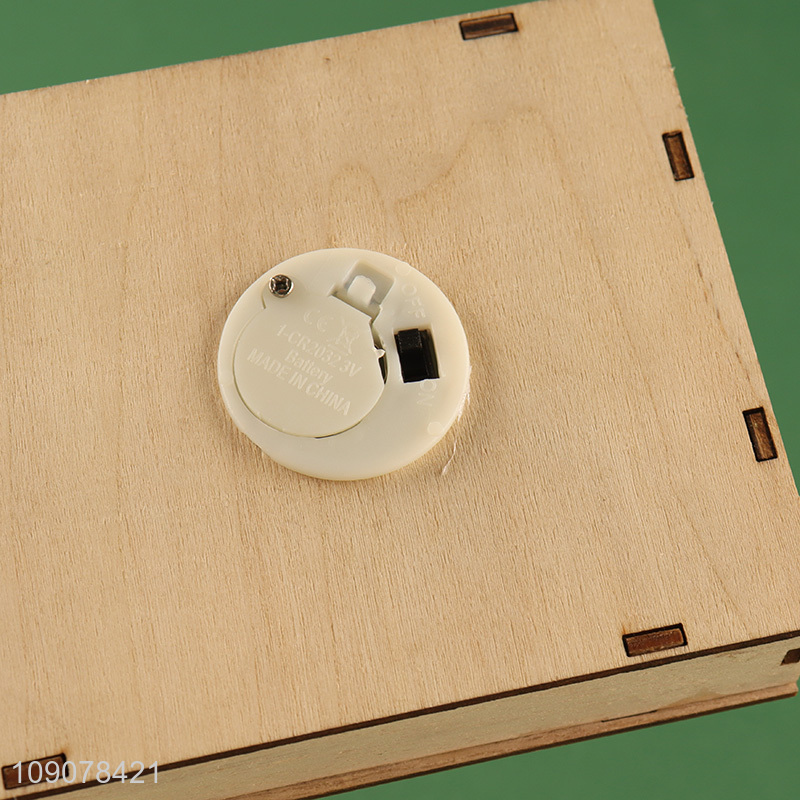 China products house shape wooden christmas decoration ornament with lights