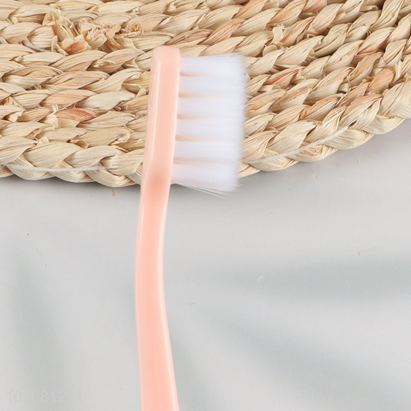 Hot Selling Adults Toothbrush Soft Manual Toothbrush for Daily Use