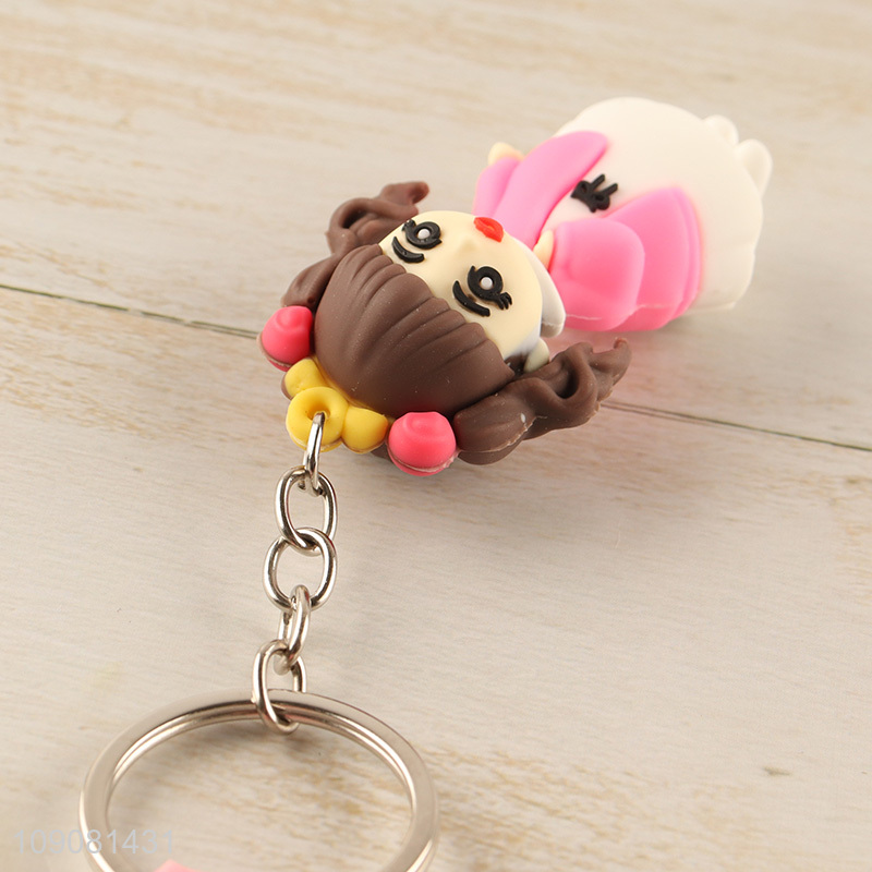 Online wholesale portable silicone pendant cartoon keychain for gifts