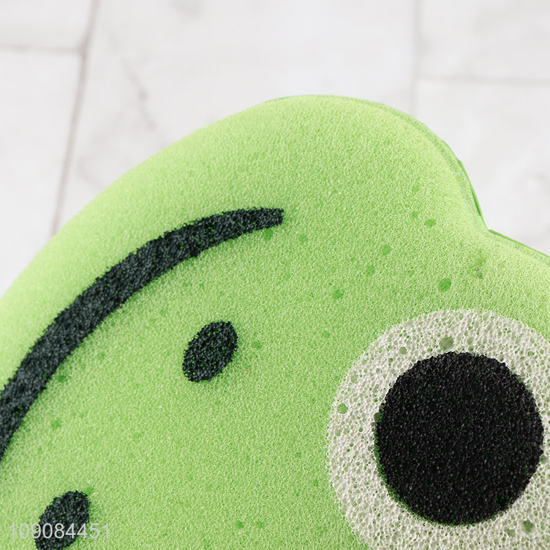 Factory price cartoon frog shape soft bath sponge for body cleaning