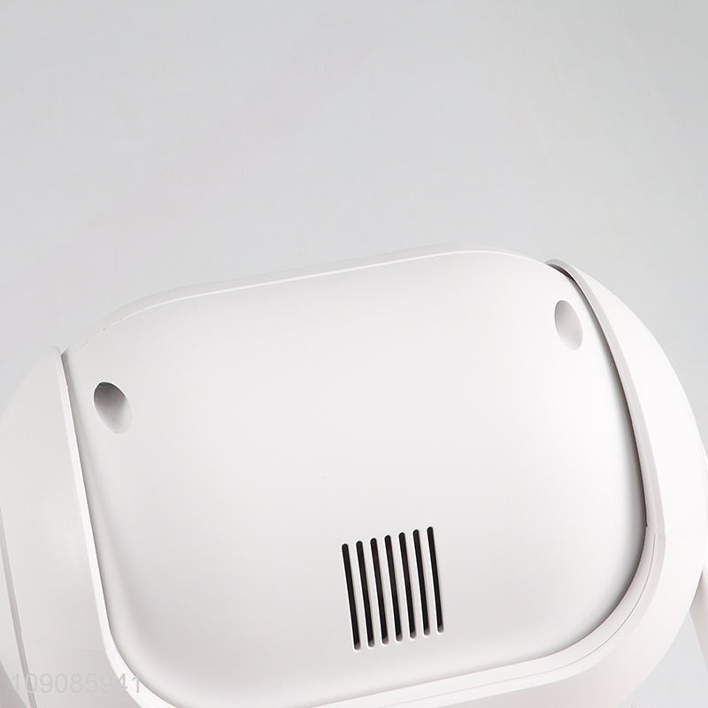 Hot Selling 3MP WiFi Plug-In Spotlight IP Camera Outdoor Smart Camera