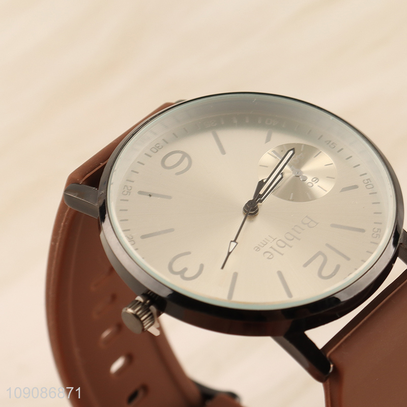 Low price waterproof fashionable men women digital watch for gifts