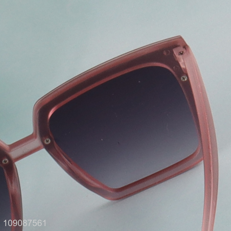 New Product Trendy Adults Sunglasses Plastic Frame Sunglasses