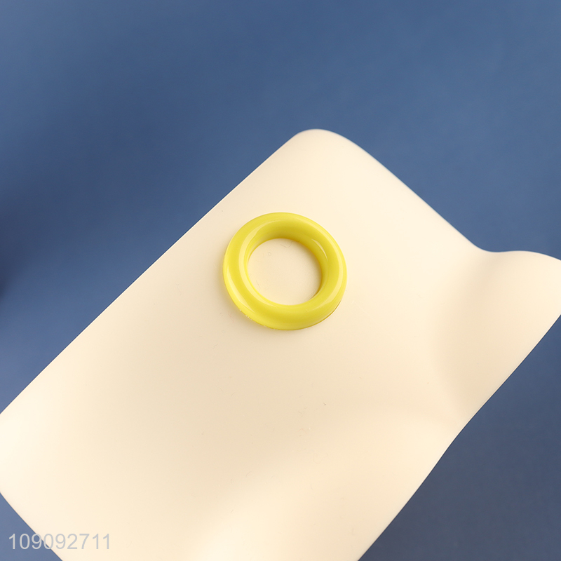 New Product Octopus Shape Pet Bowl Anti-Slip Plastic Dog Cat Bowl