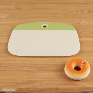 Top quality non-stick plastic kitchen gadget dough scraper