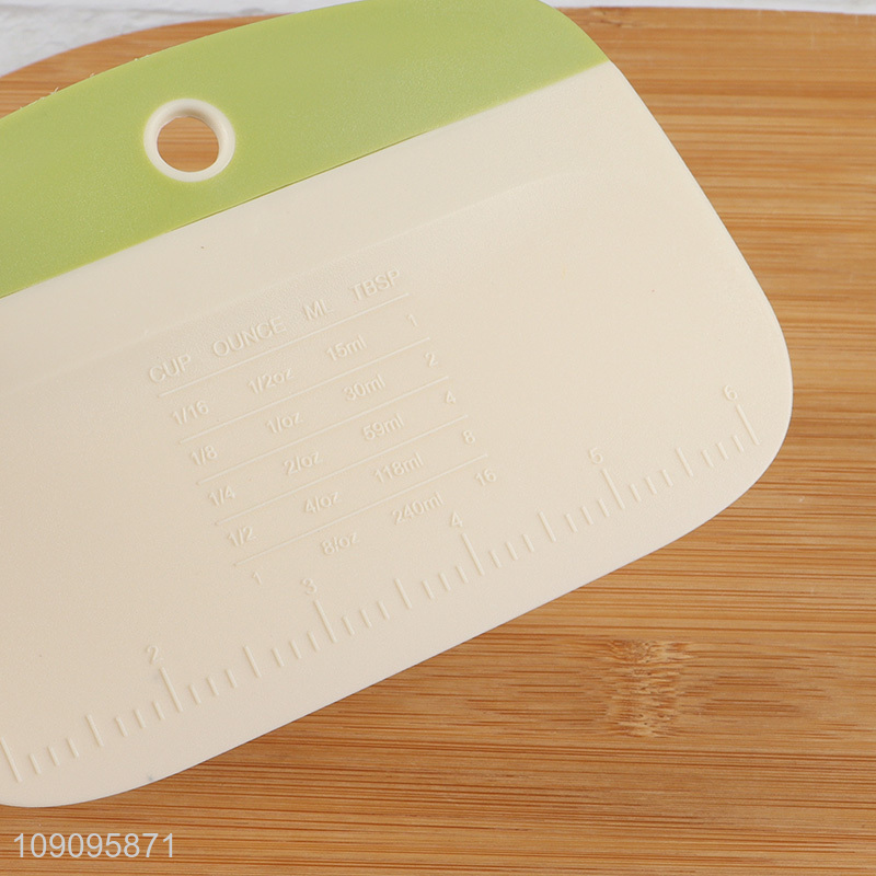 Top quality non-stick plastic kitchen gadget dough scraper