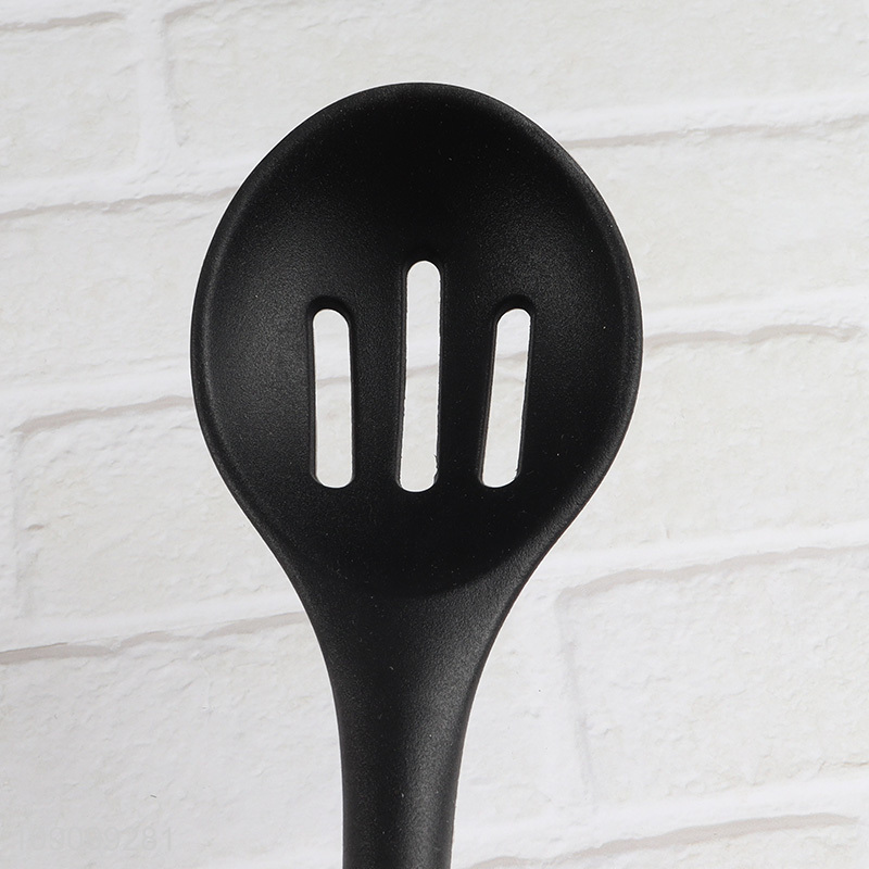 Low price kitchen utensil black slotted ladle with wooden handle