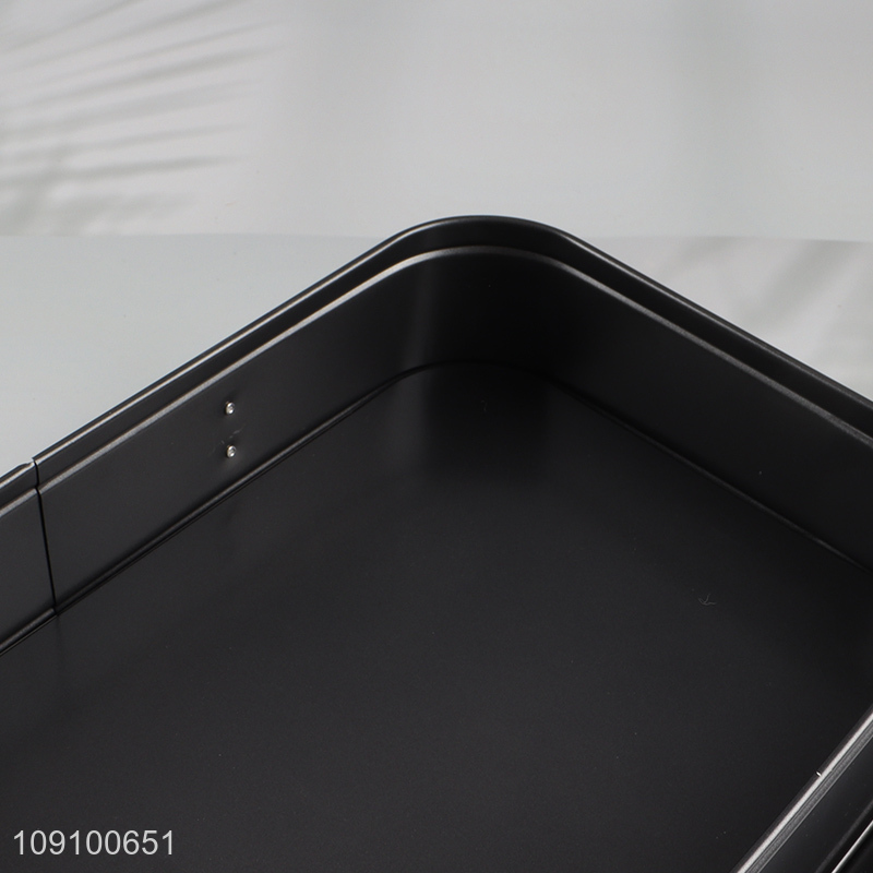 Good quality black non-stick rectangle baking pan with tray