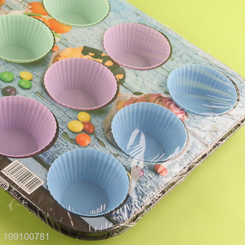 New Product Non-Stick Muffin Baking Pan Set with 12 Silicone Baking Cups