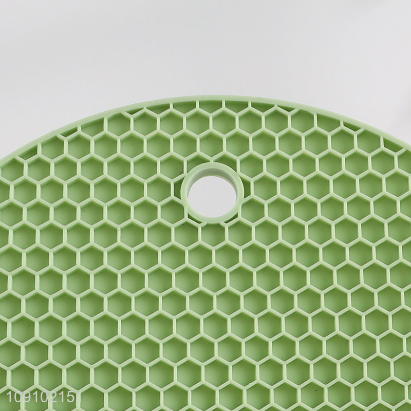 Yiwu market round silicone heat-resistant hot pad dinner mat