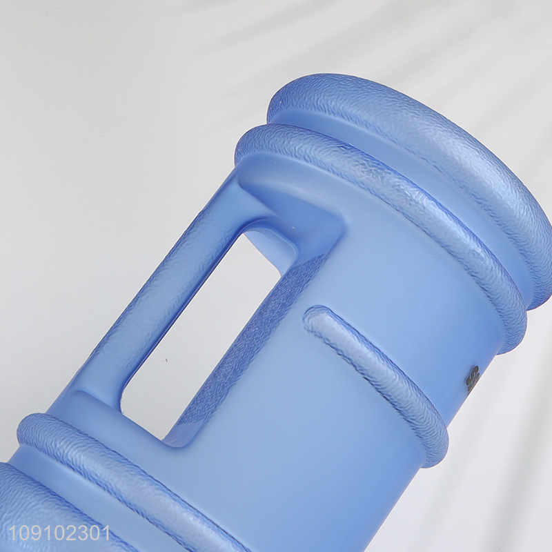 Top quality portable large capacity sports water bottle