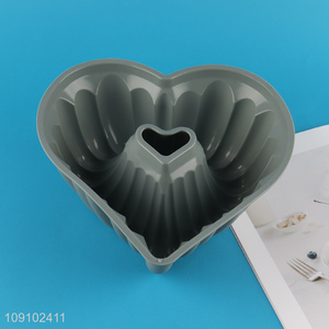 New Product Heart Shaped Silicone Cake Molds for Christmas Valentine's Day