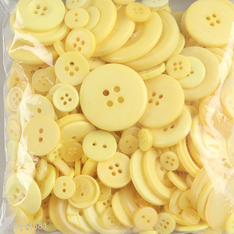 Factory supply yellow resin DIY manual decorative button for clothing accessories