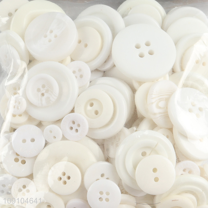 Online wholesale white resin round DIY manual decorative button
