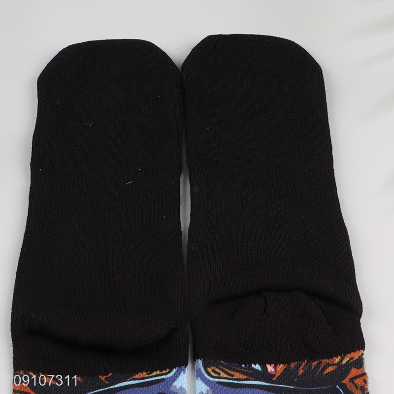 Top selling fashionable comfortable polyester sports casual socks for men