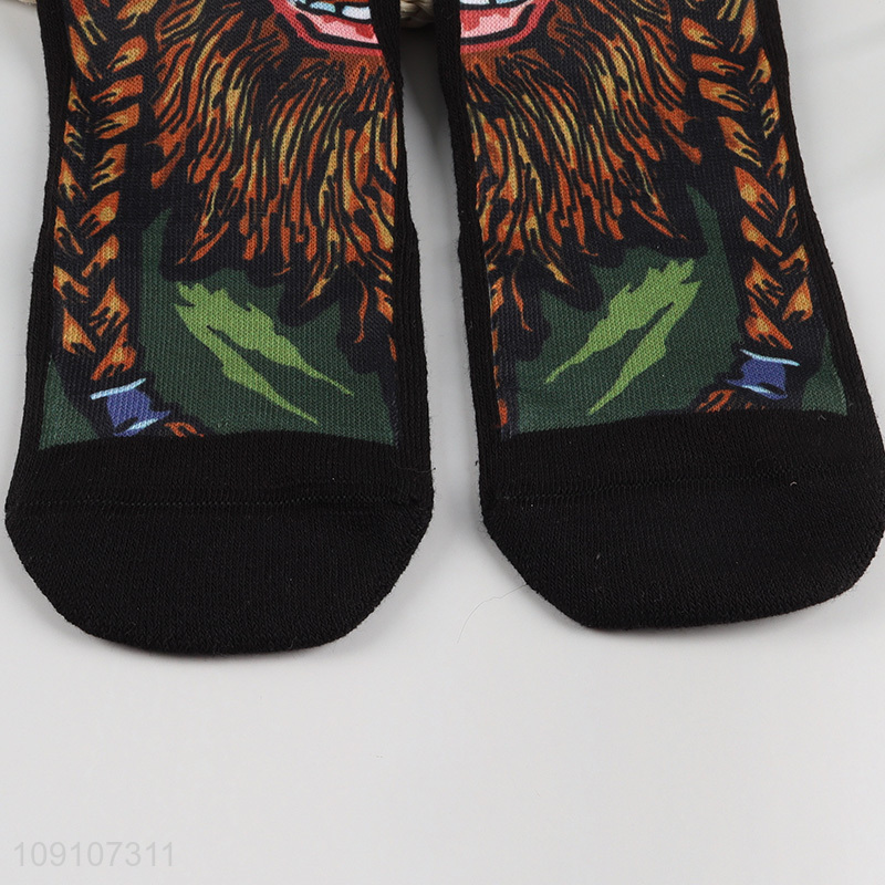 Top selling fashionable comfortable polyester sports casual socks for men
