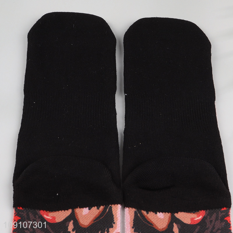 Hot products fashionable men polyester breathable casual socks
