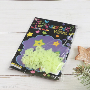 New Product Glow in The Dark Snowflake Wall Stickers for Christmas Wall Decor