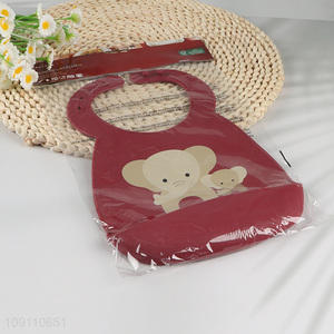 New Product Waterproof Adjustable Soft Silicone Baby Feeding Bibs