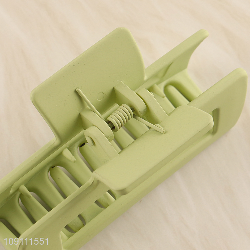 Factory supply fashionable ladies hair claw clips hair accessories for sale