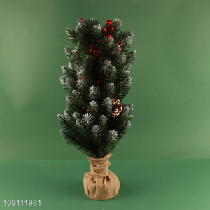 Good sale home office desktop decoration mini christmas tree with berries