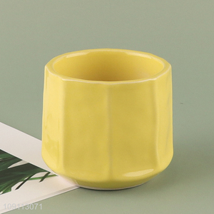 Hot selling desktop decoration ceramic mini flower pot for household