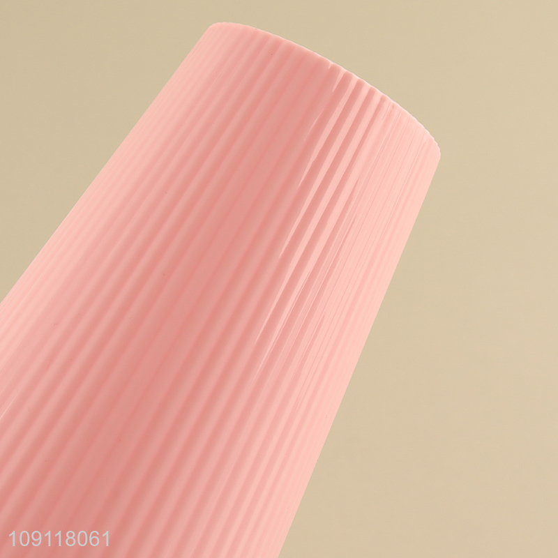 Online wholesale pink girls plastic water cup straw cup