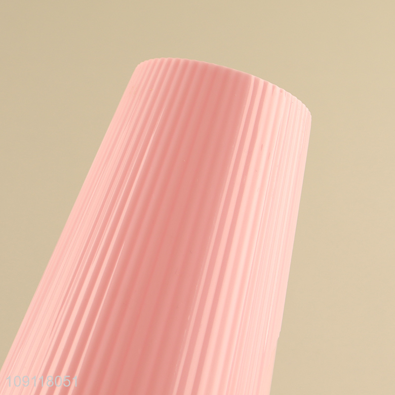 Yiwu market pink girls plastic bowknot water cup straw cup