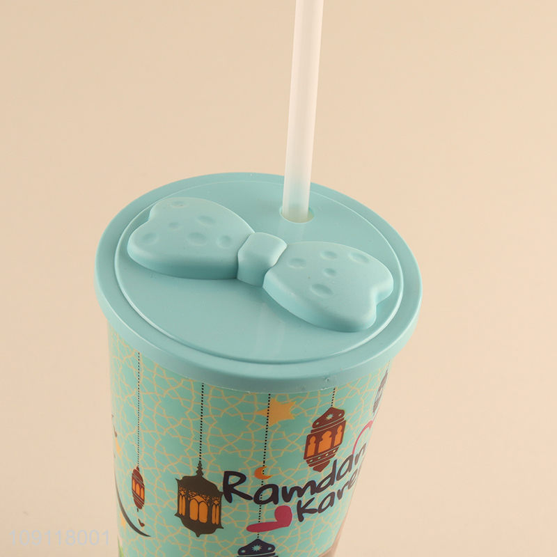 China wholesale plastic water cup drinking cup with lid and straw