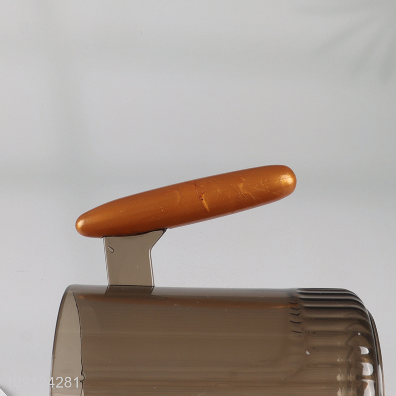 Good Quality Plastic Bathroom Cup Vertical Stripe Toothbrush Cup with Handle