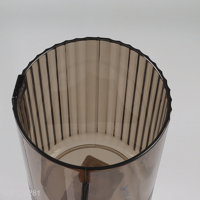 Good Quality Plastic Bathroom Cup Vertical Stripe Toothbrush Cup with Handle