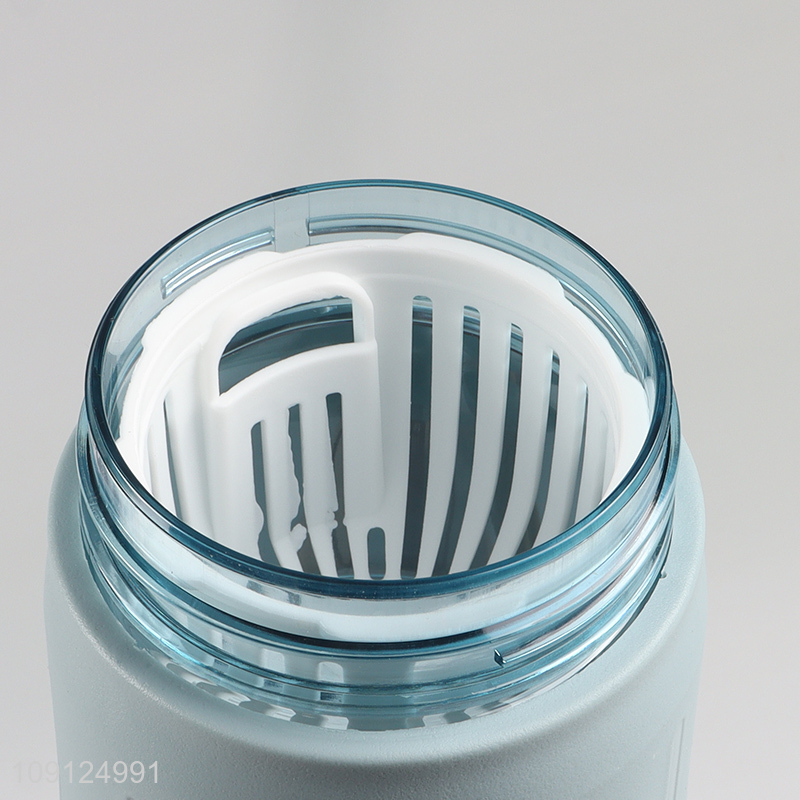 Factory Supply 580 680ML Plastic Water Bottle with Flip Top Lid & & Tea Filter