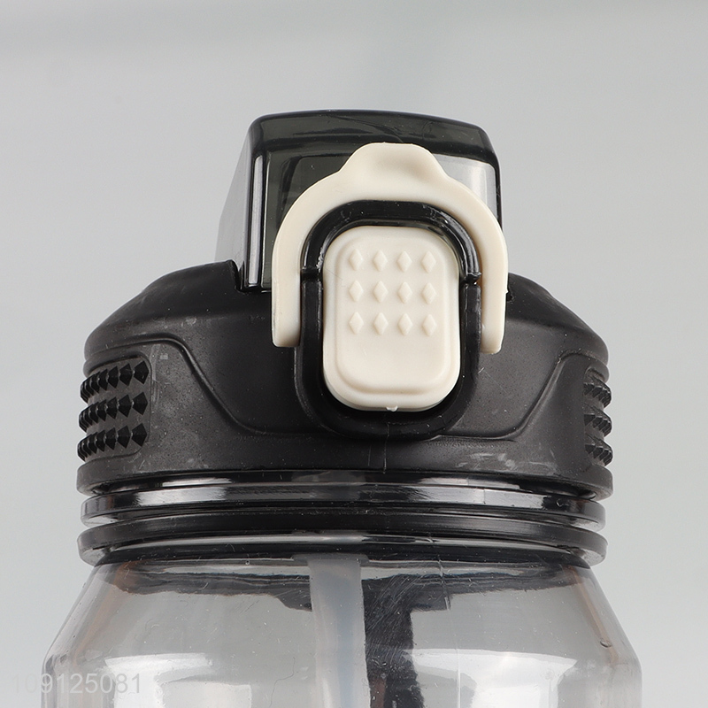 Hot Selling 700ML Reusable Leak Proof Plastic Sports Water Bottle for Fitness