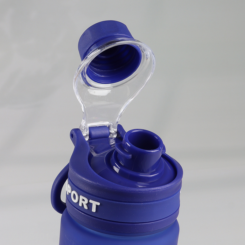 New Arrival 750ML Leak Proof Plastic Sports Water Bottle with Carry Handle