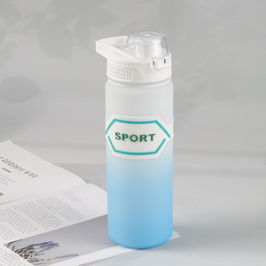 Online Wholesale 750ML Reusable Plastic Water Bottle Portable Sports Water Bottle