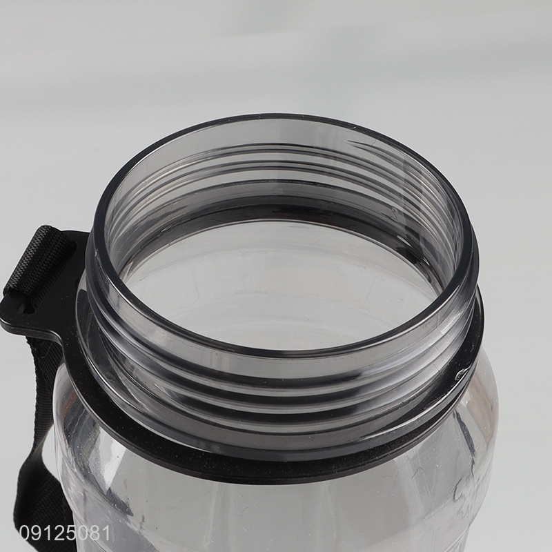 Hot Selling 700ML Reusable Leak Proof Plastic Sports Water Bottle for Fitness