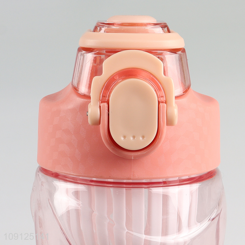 Factory Supply 580ML Reusable Plastic Water Bottle with Flip Top & Tea Filter