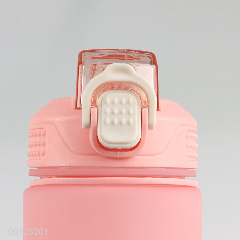 High Quality 700ML Plastic Sports Water Bottle with Flip Straw for Fitness Gym