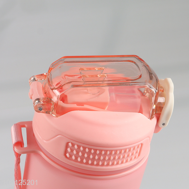 High Quality 700ML Plastic Sports Water Bottle with Flip Straw for Fitness Gym