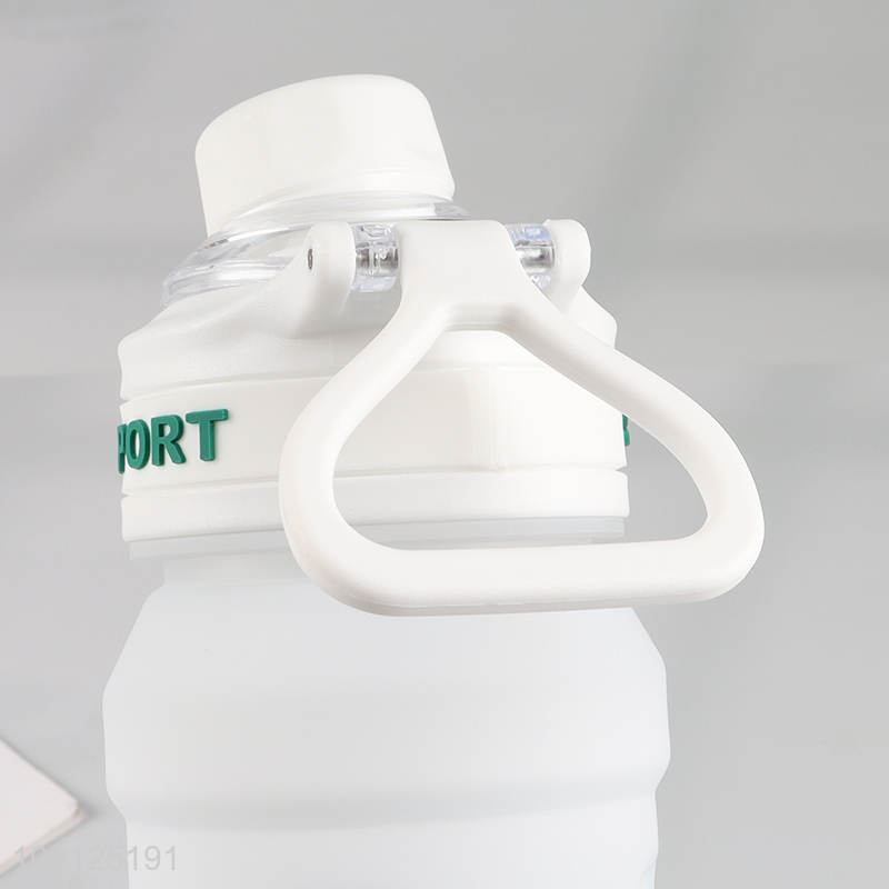 Factory Wholesale 700ML Leak Proof Plastic Sports Water Bottle with Spout Lid