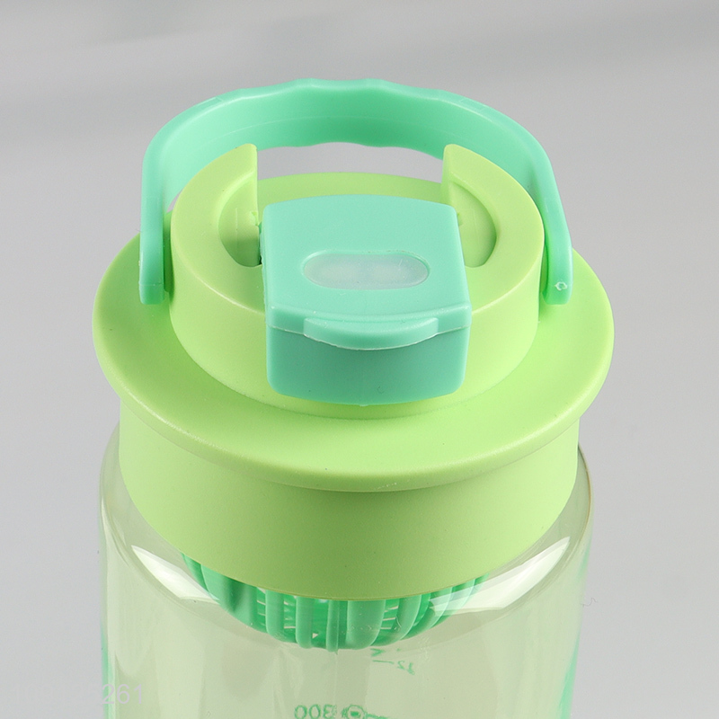 New Product 590ML Plastic Water Bottle with Tea Filter for Home Office School