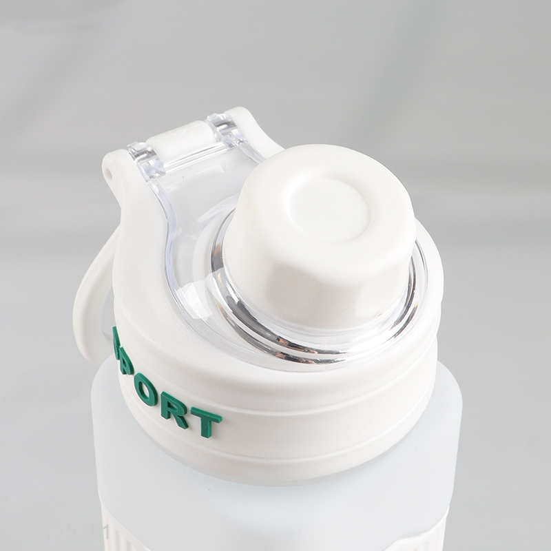 New Product 700ML Portable Plastic Sports Water Bottle for Travel School Gym