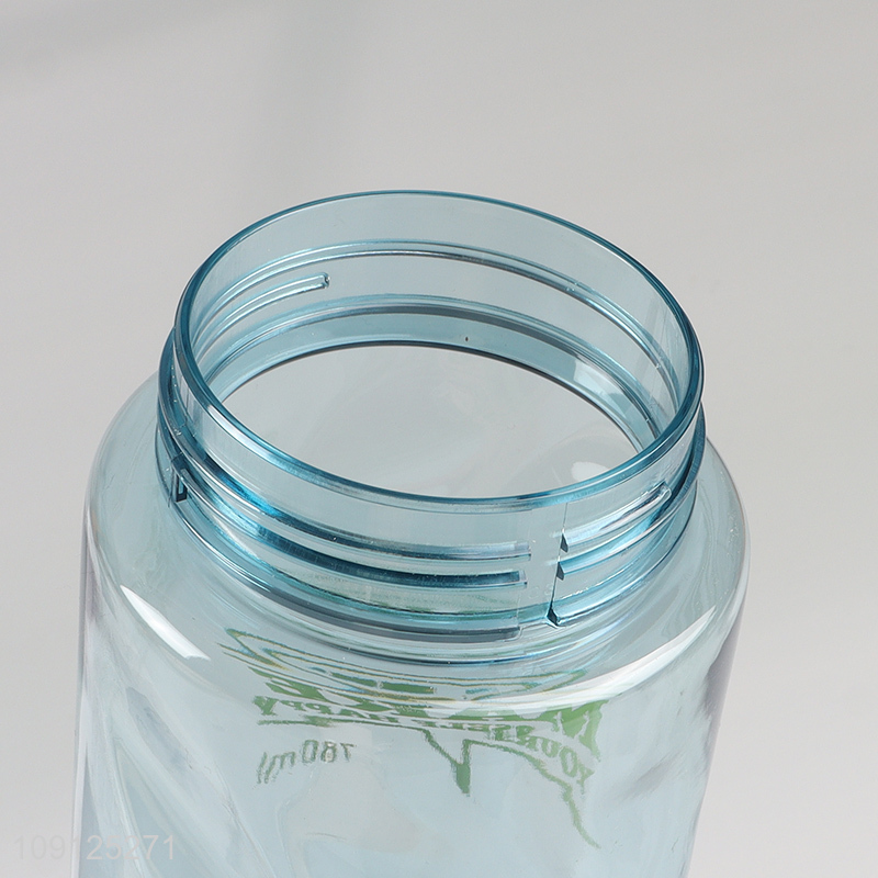 Popular Product 780ML Reusable Plastic Water Bottle with Silicone Straw & Handle