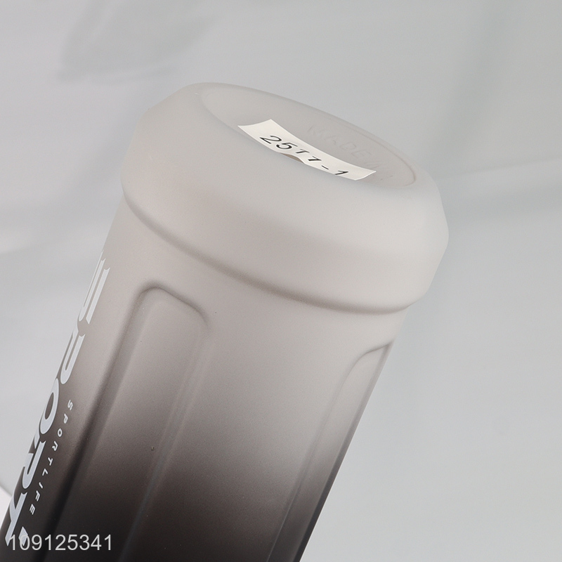 New Product 700ML Flip Top Plastic Water Bottle Sports Water Bottle with Straw