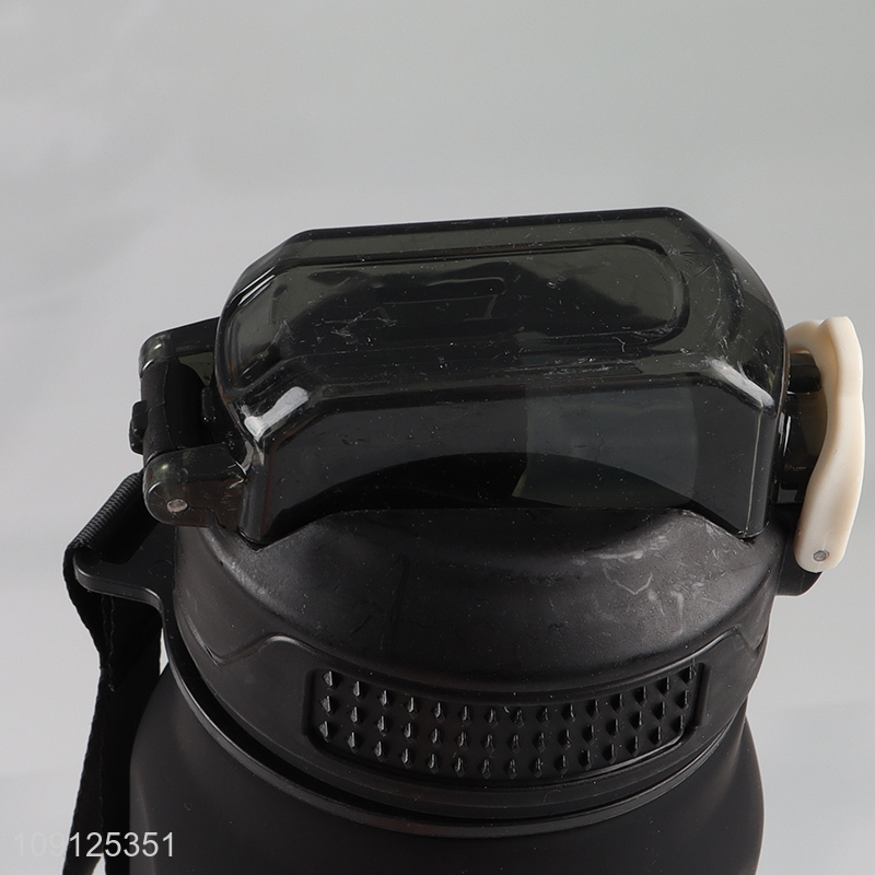 High Quality 700ML Leak Proof Plastic Sports Water Bottle with Flip Lid & Straw