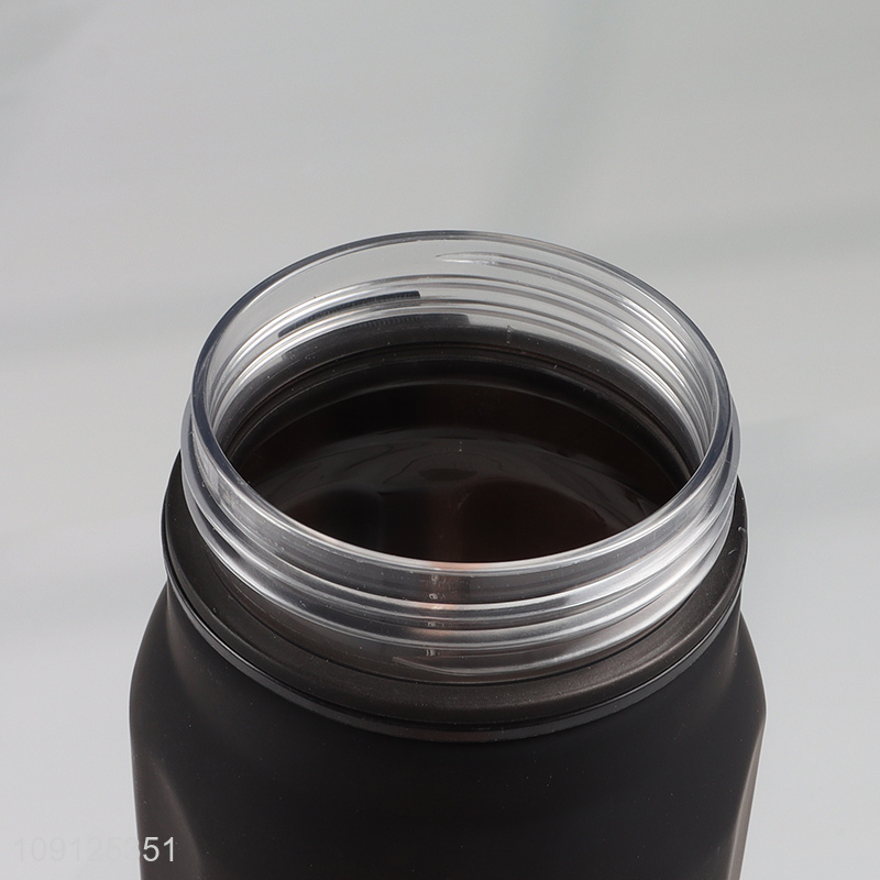 High Quality 700ML Leak Proof Plastic Sports Water Bottle with Flip Lid & Straw