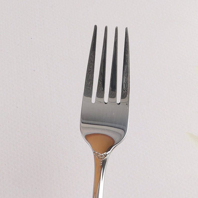 New Arrival Luxury Stainless Steel Dinner Spoon for Holidays Parties Weddings