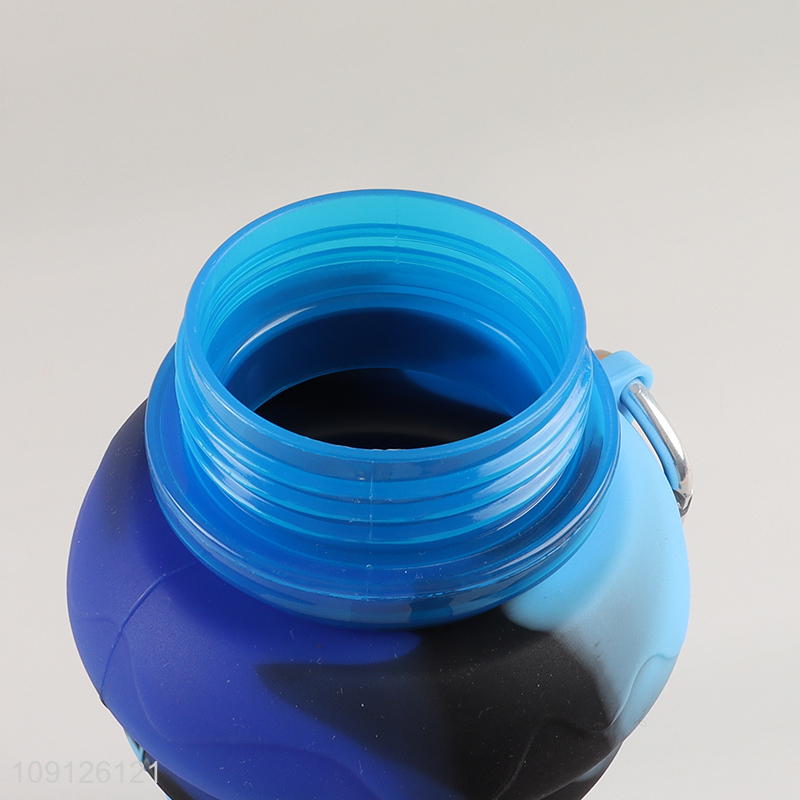 China Wholesale Collapsible Silicone Water Bottle with Carabiner for Indoor Outdoor